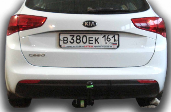 Фаркоп Leader Plus K119-A Kia CEED SW JD 2012-...
