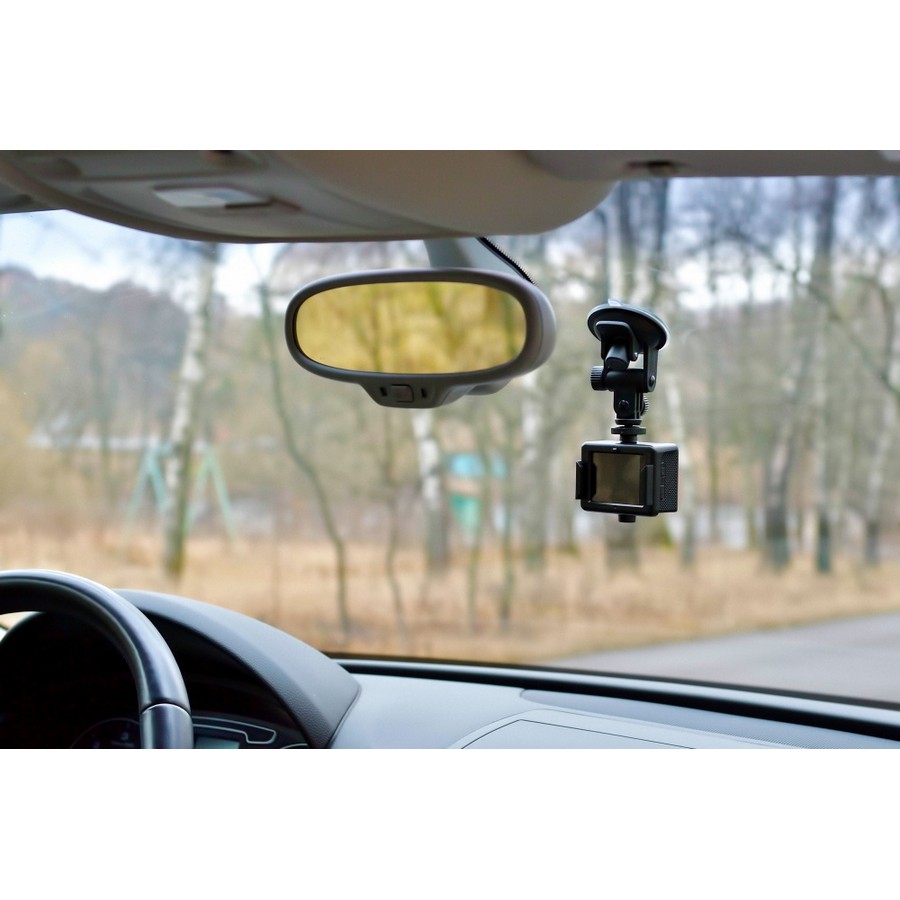 Видеорегистратор Digma FreeDrive Action 4K WiFi 150 ° черный