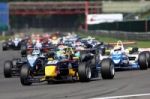 Две гоночные серии стартовали в Британии: Cooper Tires British F3 Series и Avon Tyres British GT Championship